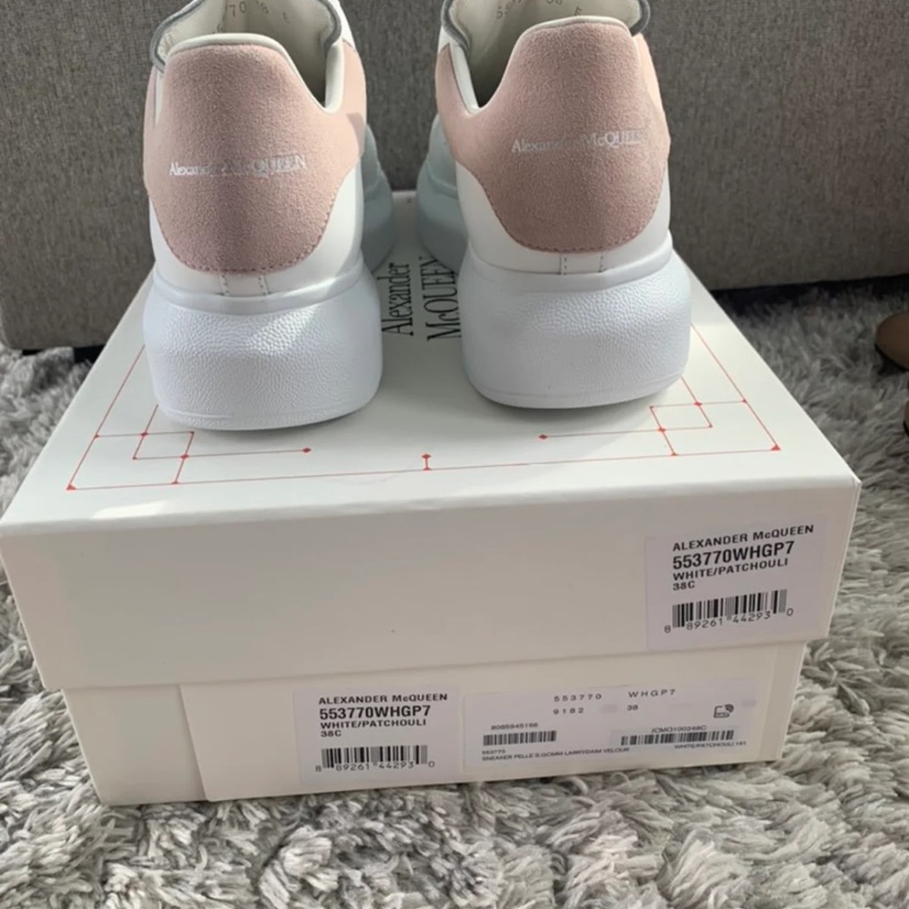Alexander McQueen White Leather Sneakers with Blush Heel Tab - Picture 8 of 9